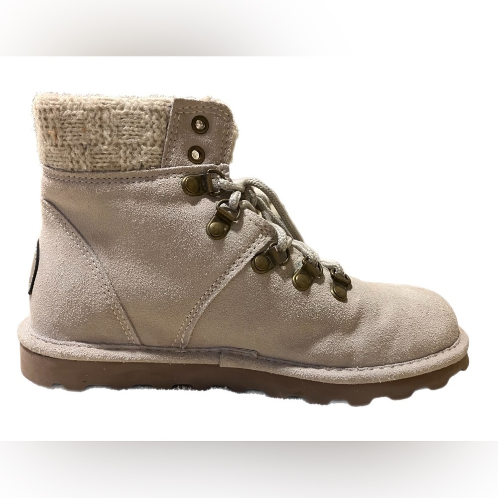 Bearpaw Marie Waters Resistant Winter Boots - Women’s Size 9 (White/Light Tan) - Picture 4 of 6